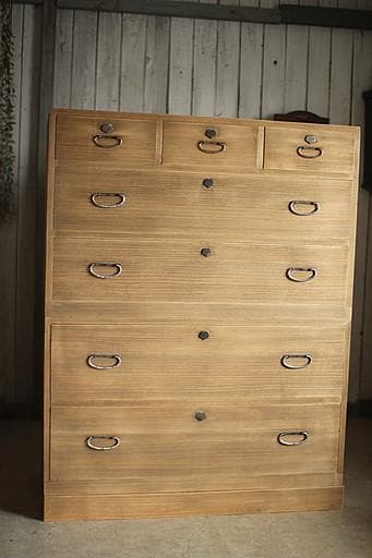 古い木製の引き出し2段　チェスト　桐箪笥 昭和レトロ　タンス　古家具　古民家