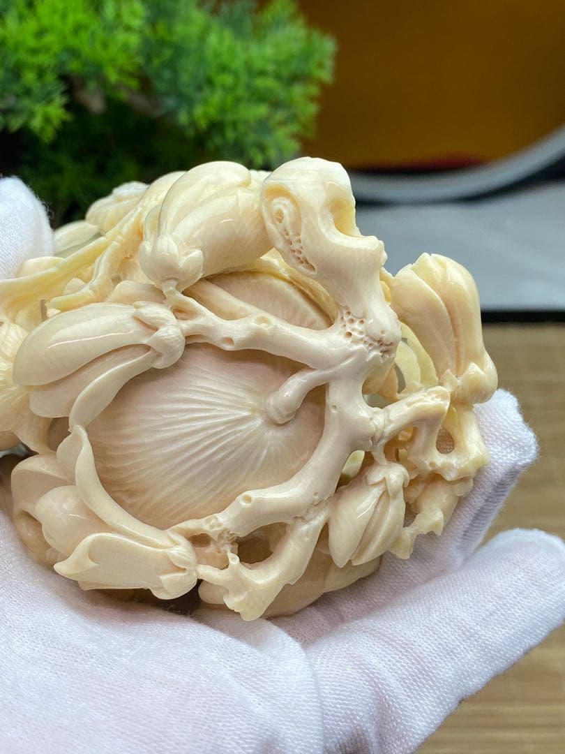 天然マンモス牙美しい手作り彫刻花開富貴置物