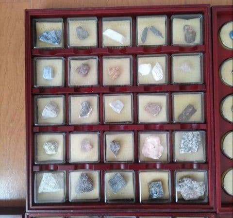 三NAKA-NAKA三 ディアゴスティー二　隔週間　トレジャー·ストーン