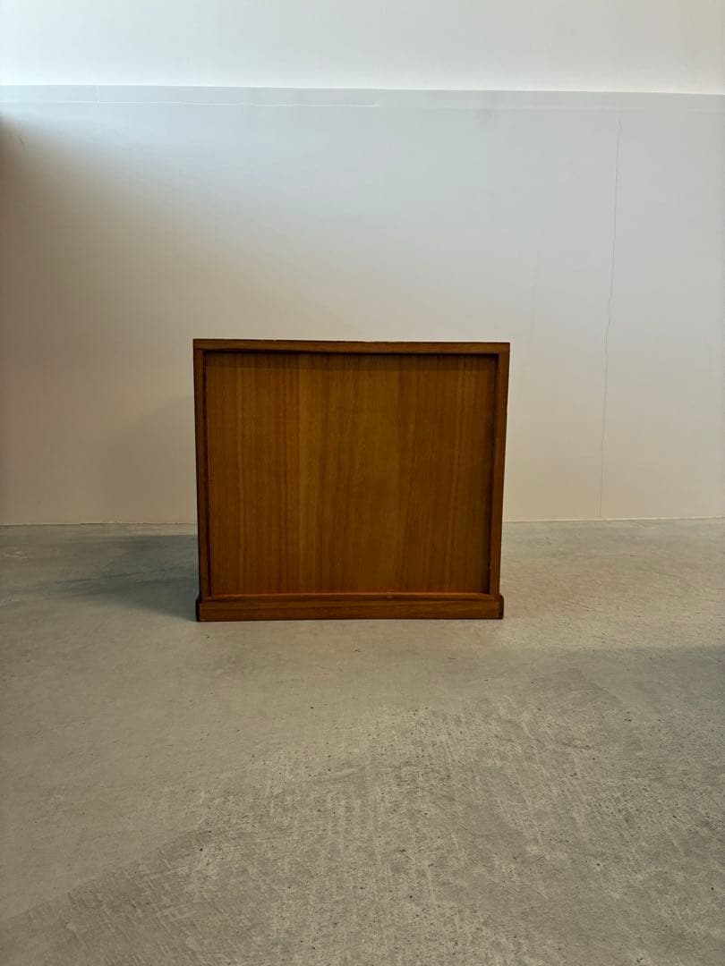 ビンテージ　引き出し収納　チェスト　北欧　ミッドセンチュリー　古道具