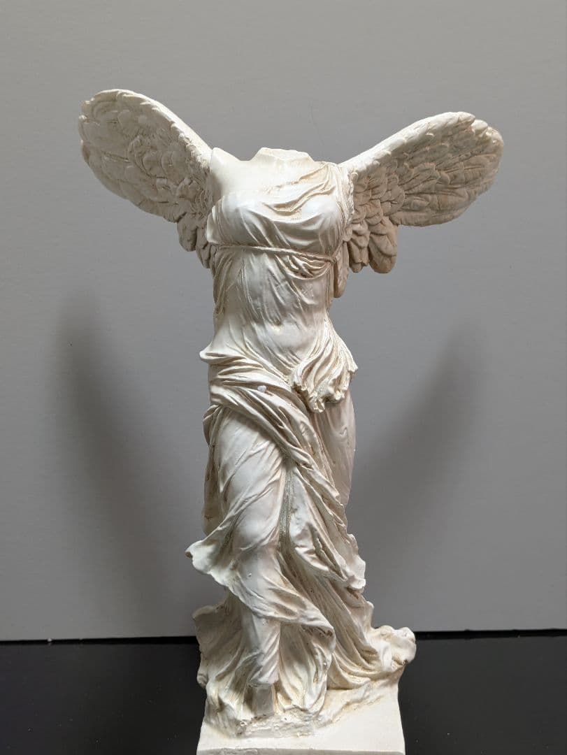 勝利の女神　サモトラケ　ニケ像　彫刻　アンティーク　置物　インテリア　フィギュア