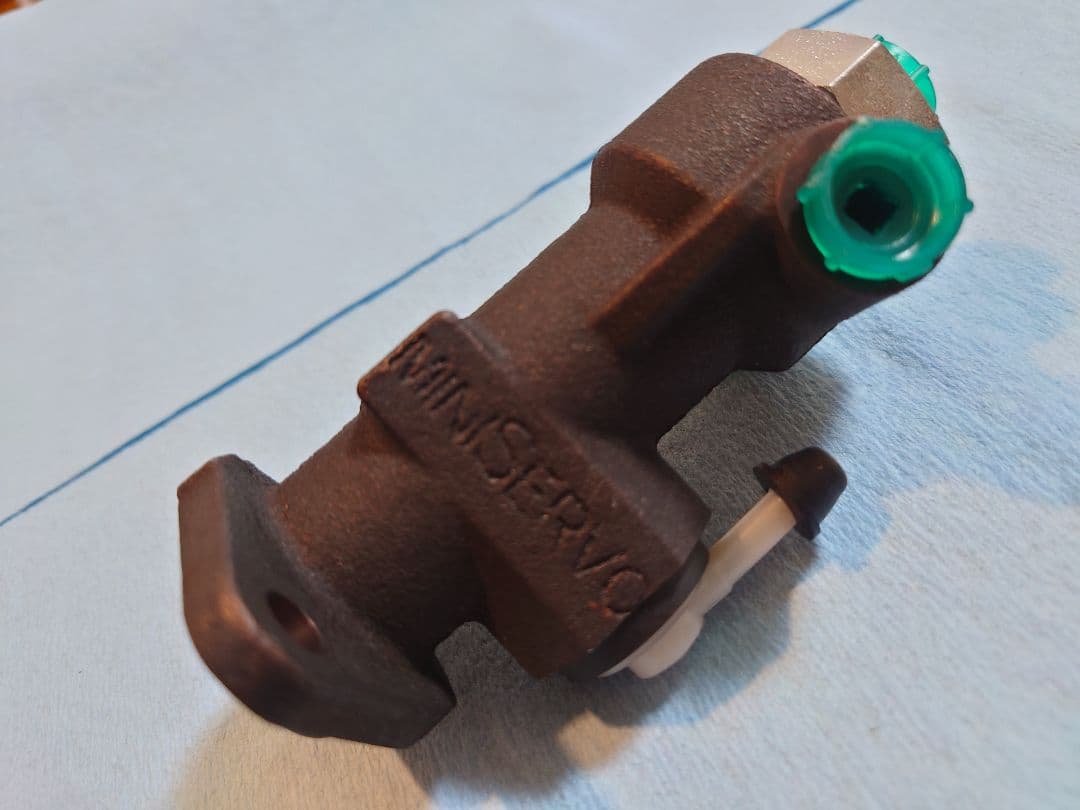 旧チンク　チンクエチェント　フィアット500 　マスターシリンダー　高圧力タイプ