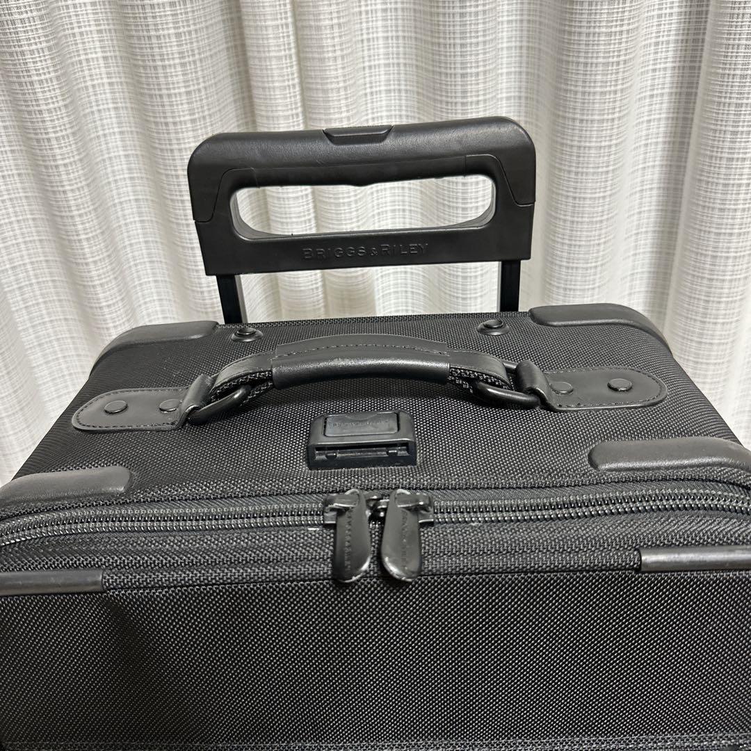 Briggs & Riley ２輪ナイロン 機内持込みキャリー　スーツケース