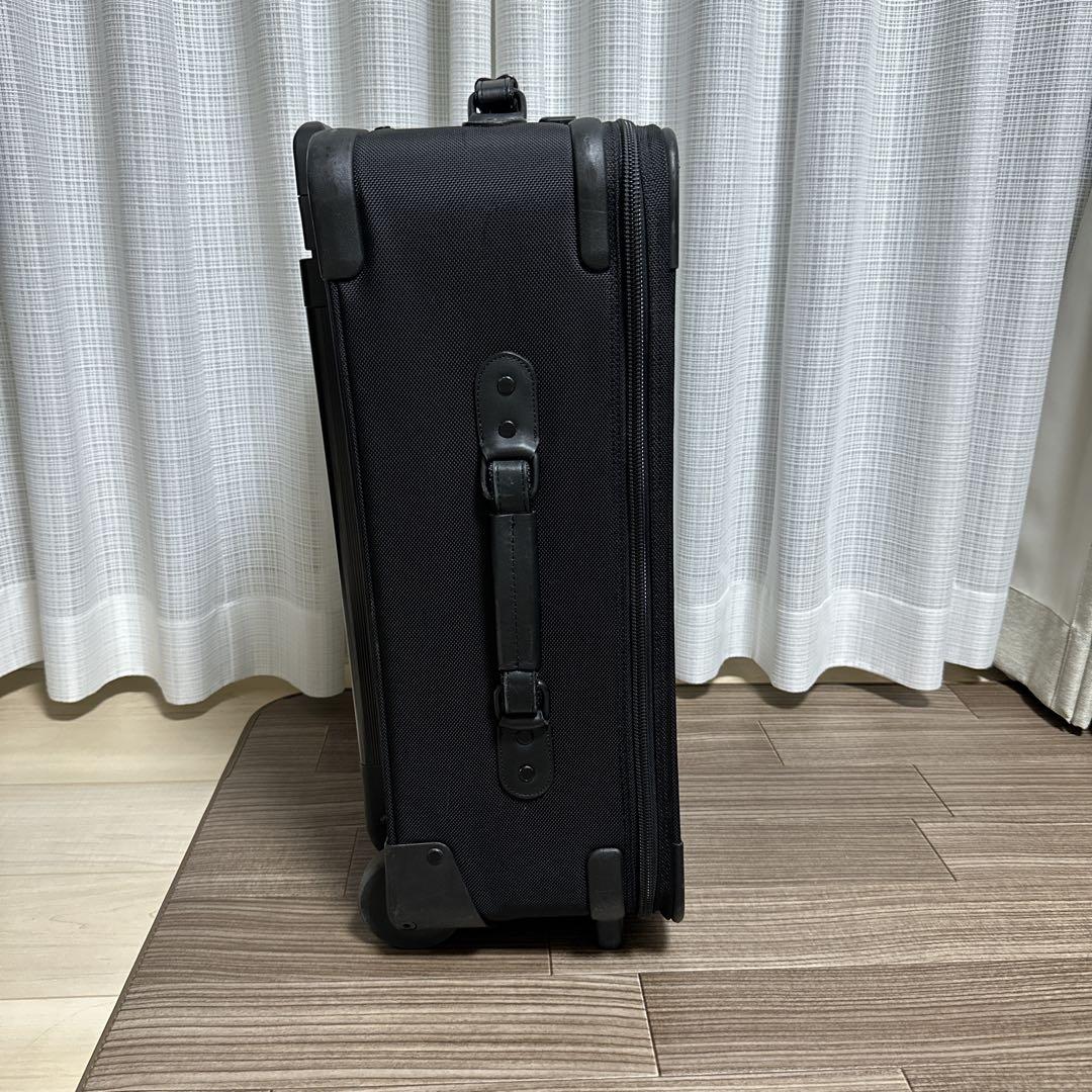 Briggs & Riley ２輪ナイロン 機内持込みキャリー　スーツケース