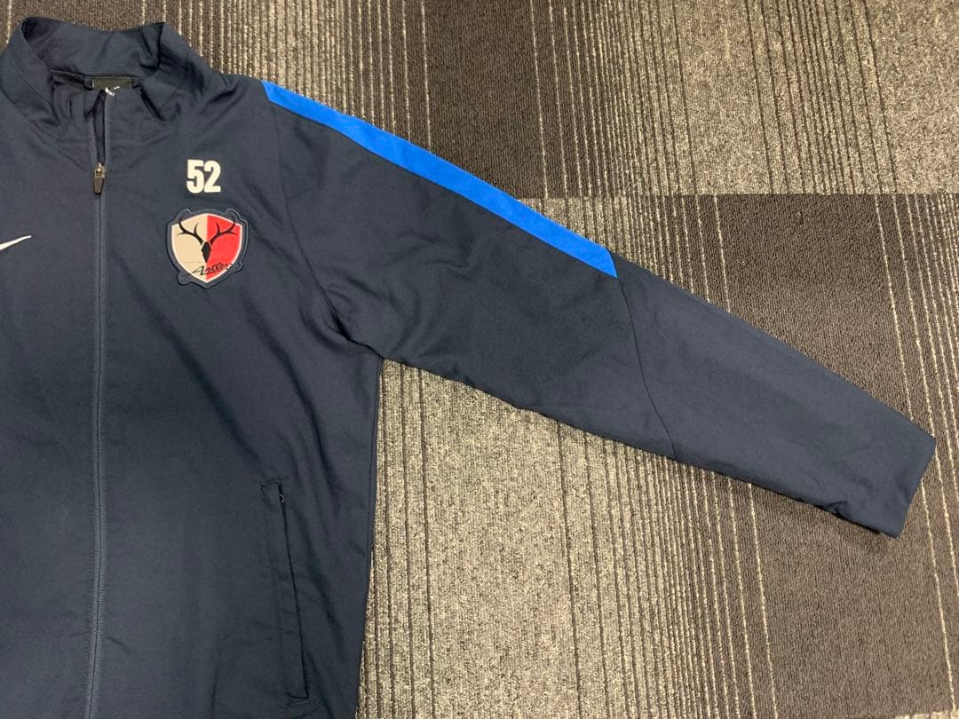 極美品　NIKE 鹿島アントラーズ　ナイロンジャケット　M 支給品　ジャージ