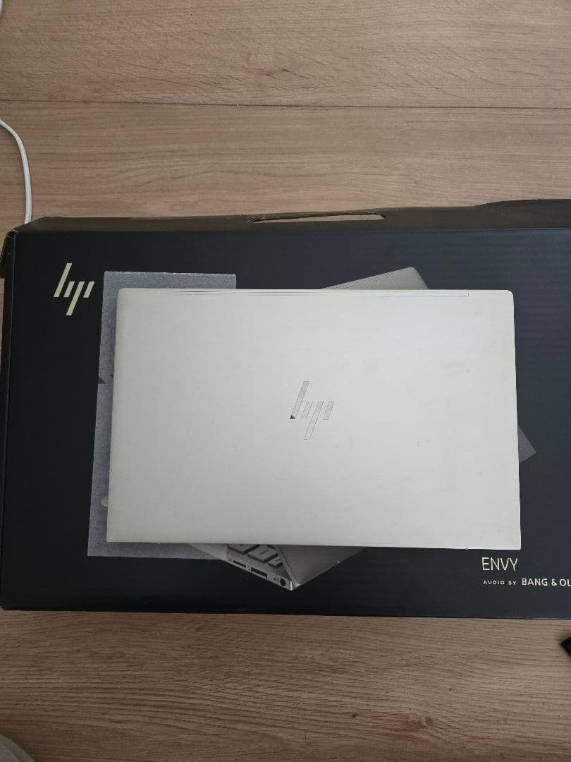 HP ENVY 13 SSD 1TB RAM:16GB Core i7 11世代