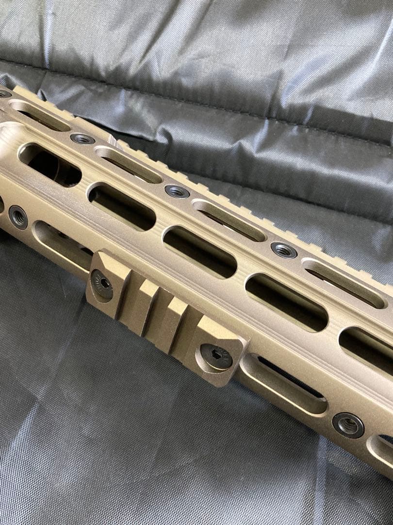 ク*ニ様 AIRSOFT ARTISAN ガイズリー SMR ハンドガード HK