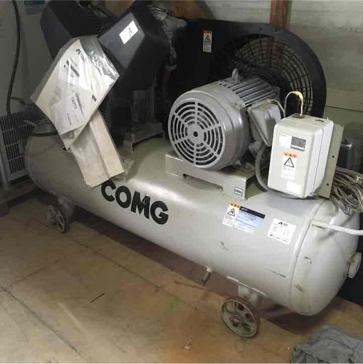 アネスト岩田コンプレッサー。アネスト岩田冷凍式ドライヤ