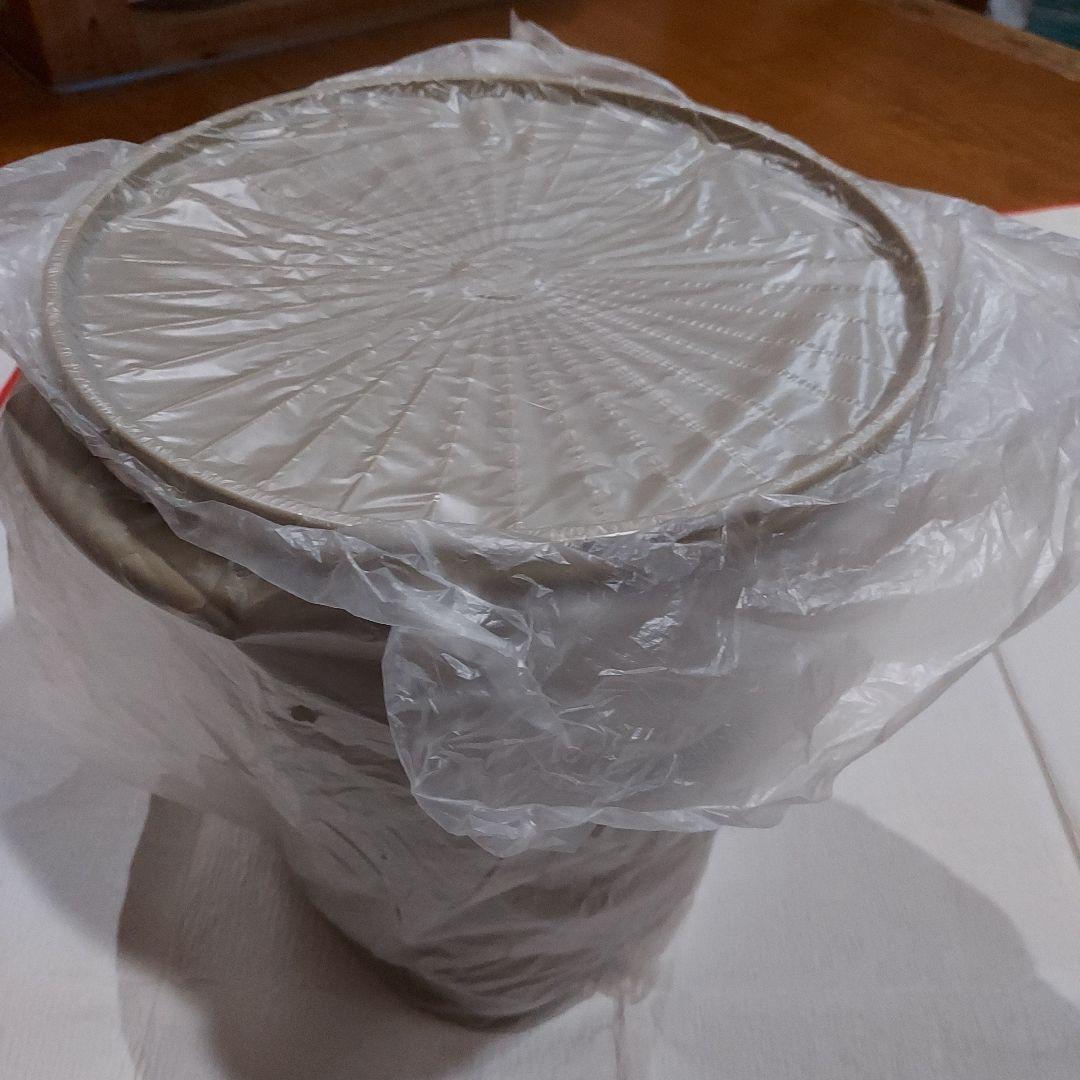 タッパーウェアフタ付きプラスチック保存容器 直径28cm