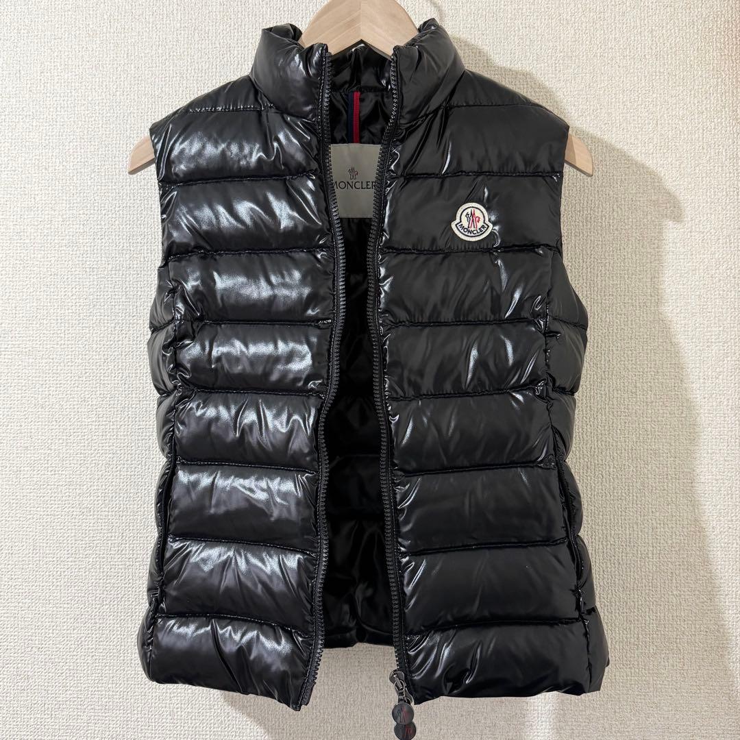超美品■モンクレール ダウンベスト ブラック レディース 00