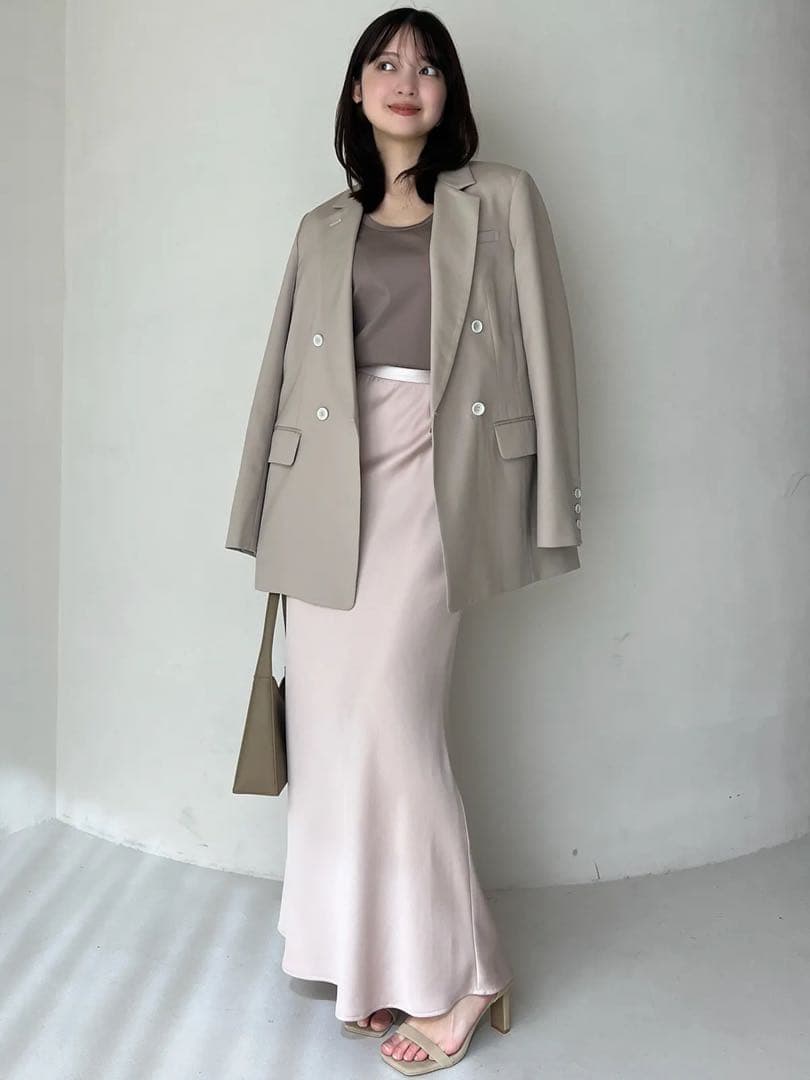 新品未使用アニュアンス サテンナロースカート M