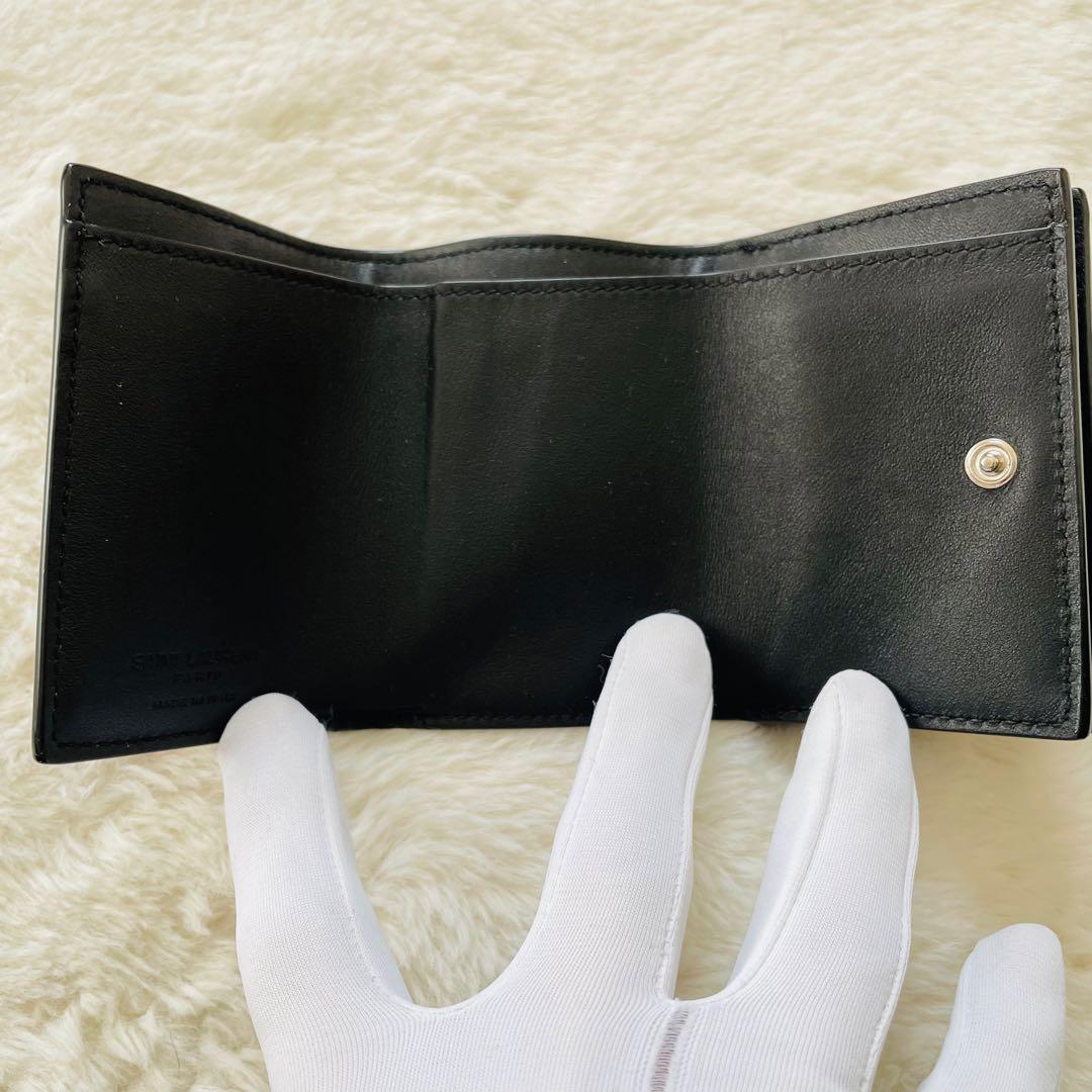 専用SAINT LAURENT サンローラン　3つ折り財布　フラワープリント