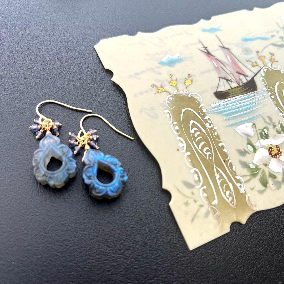 Kaya様✴︎ラブラドライトカービング&グリアメスターコーンケーブ＊チャーム