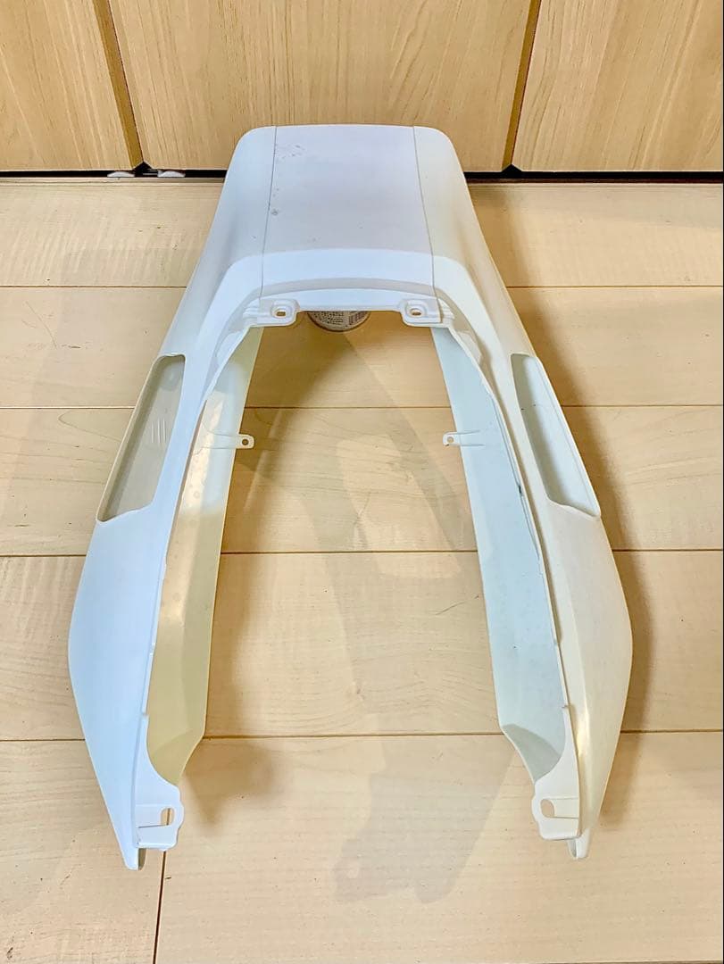 未塗装 CB400SF リアカウル NC42 後期 シートカウル テールカウル