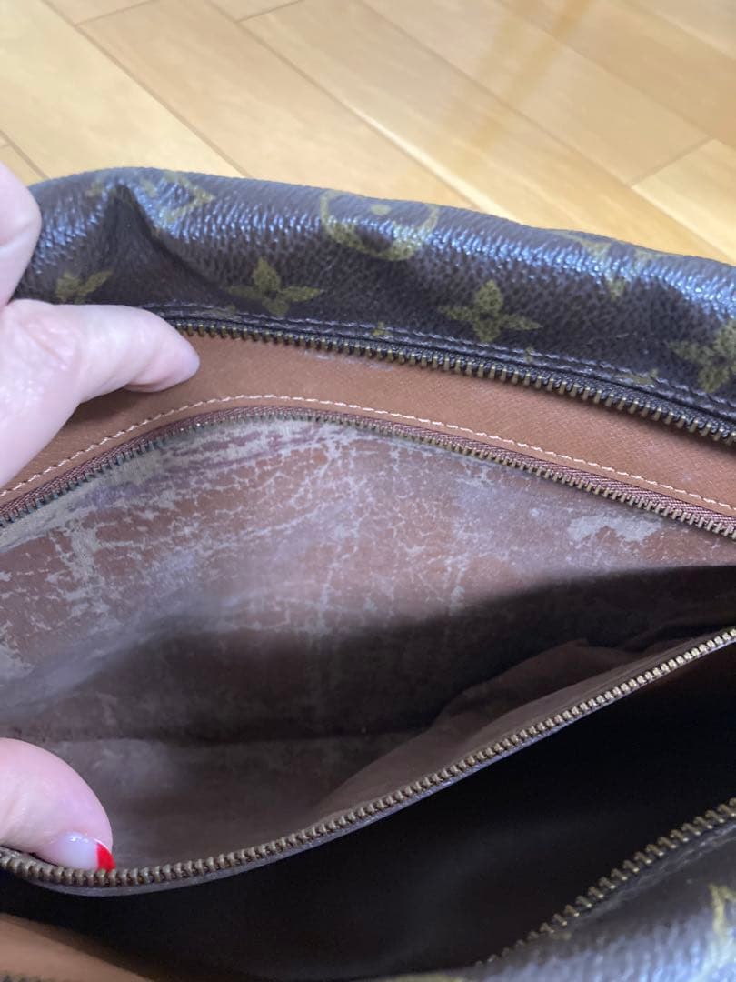 ルイ・ヴィトン メッセンジャーバッグ ブラウン