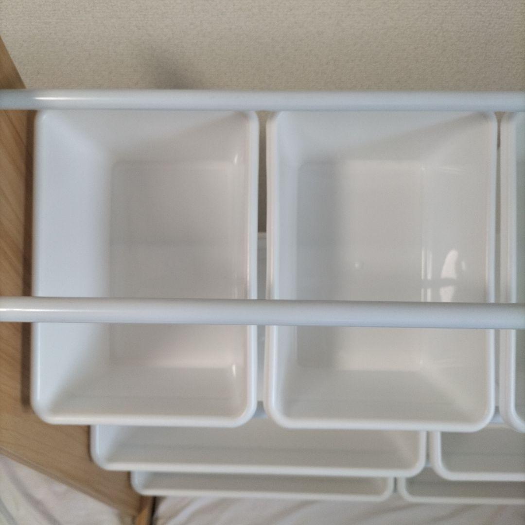 箱入れ替え可能　収納棚　12ケースタイプ　木目調