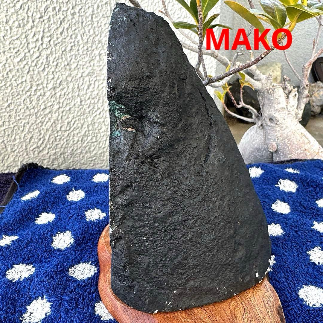 M1886☆アメジストドーム1.9Kg☆ウルグアイ産☆天然石☆N60104-A