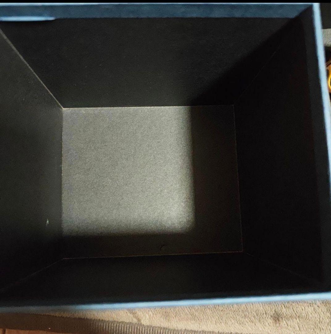 草間彌生　パンプキン　オブジェ　直島限定　黄色