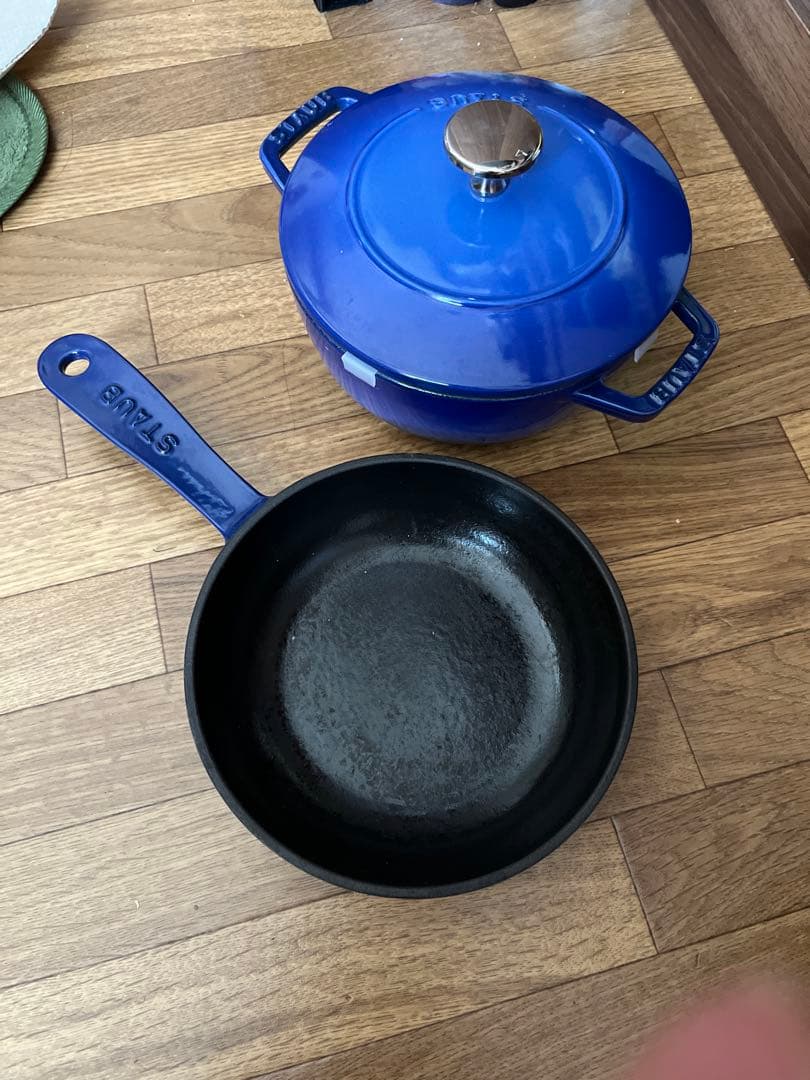 STAUB wanabe、スキレット　ロイヤルブルー