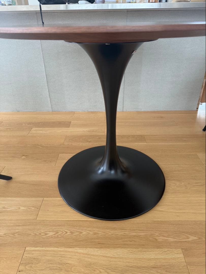 テーブル KARE ラウンドテーブル 丸テーブル ダイニングテーブル