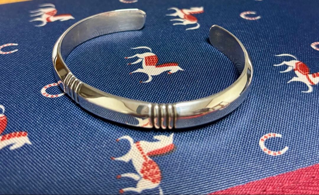 Cippy Crazy Horse 4ラインバングル シッピークレイジーホース