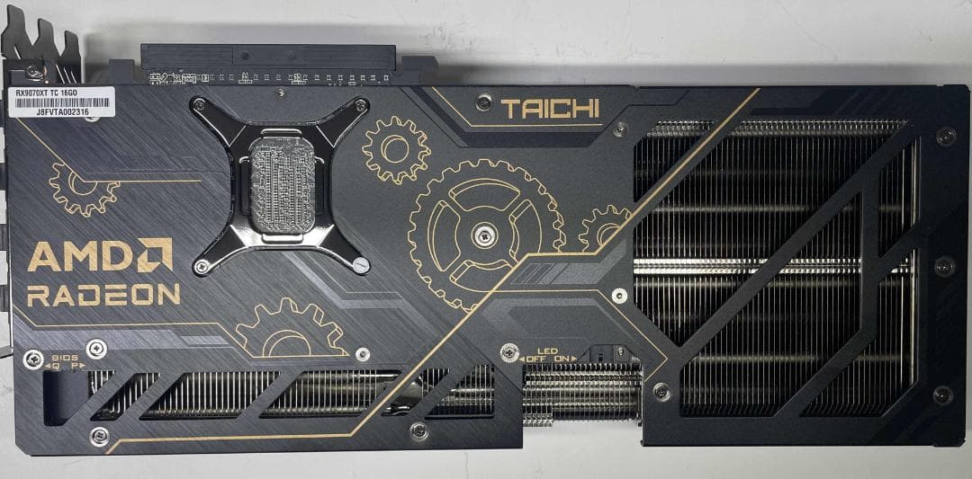 Radeon RX 9070 XT　Taichi16G OC ほぼ新品稼働確認