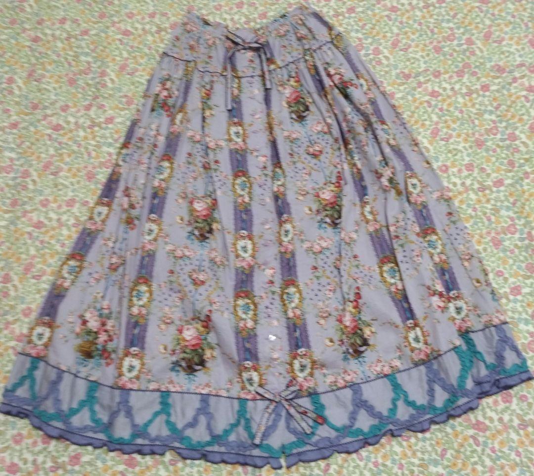 の*ん様 ピンクハウス　クレストフラワー刺繍ブラウス、壁紙模様スカート&バッグ、