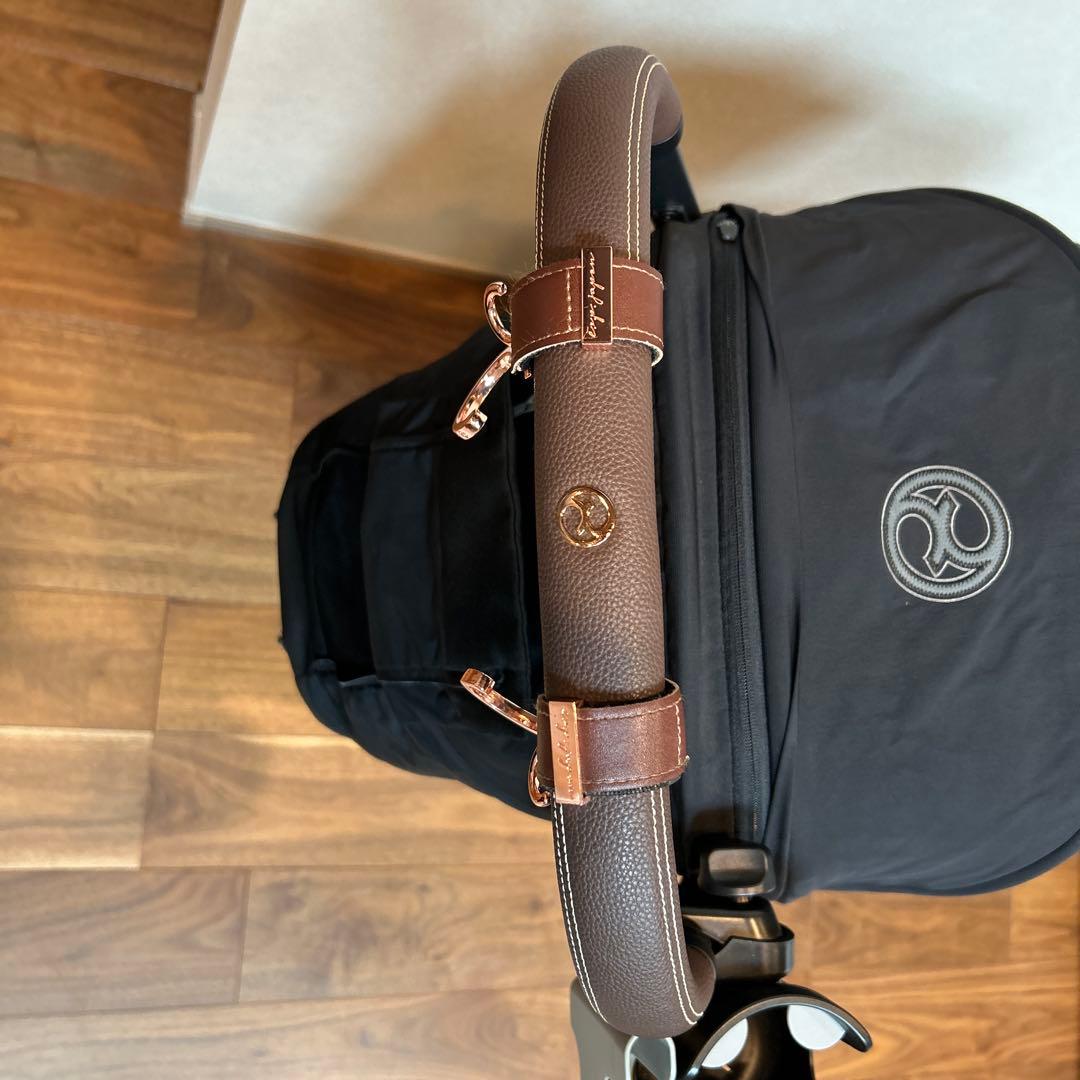 イチゴ！サイベックス コヤ ローズゴールドセピアブラック バンパーフック付