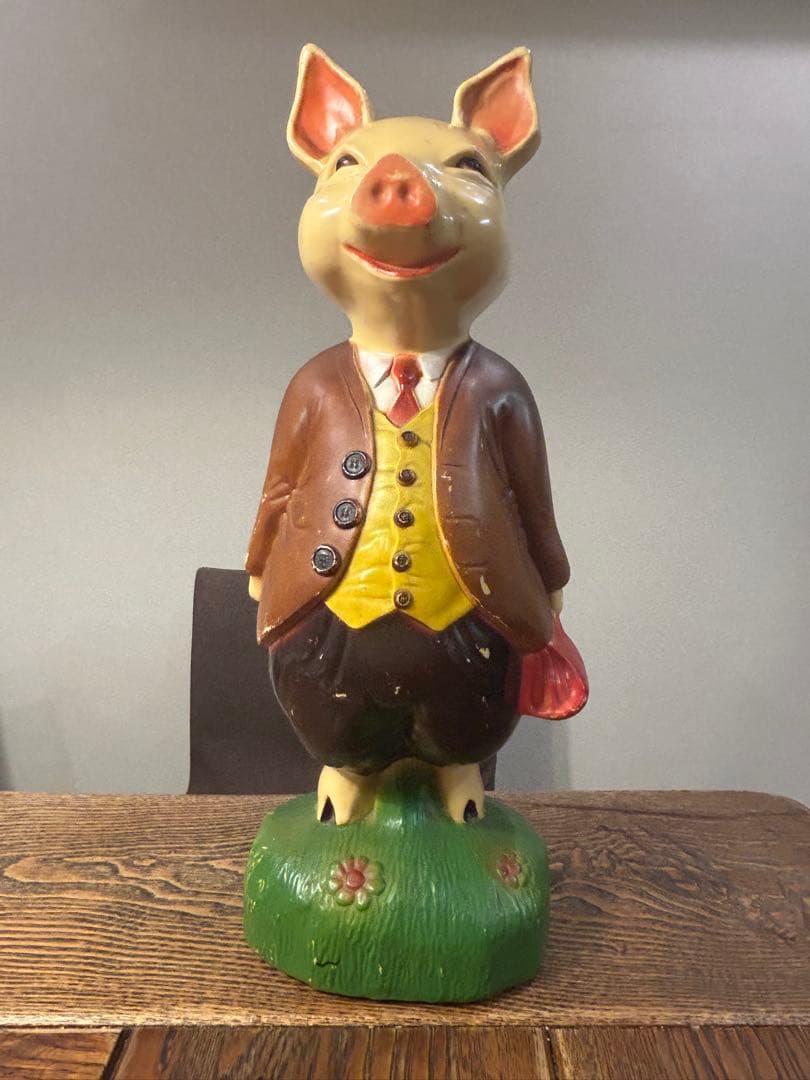 ピグリン•ブランド　ぶたの電気スタンド　ぶたの置物