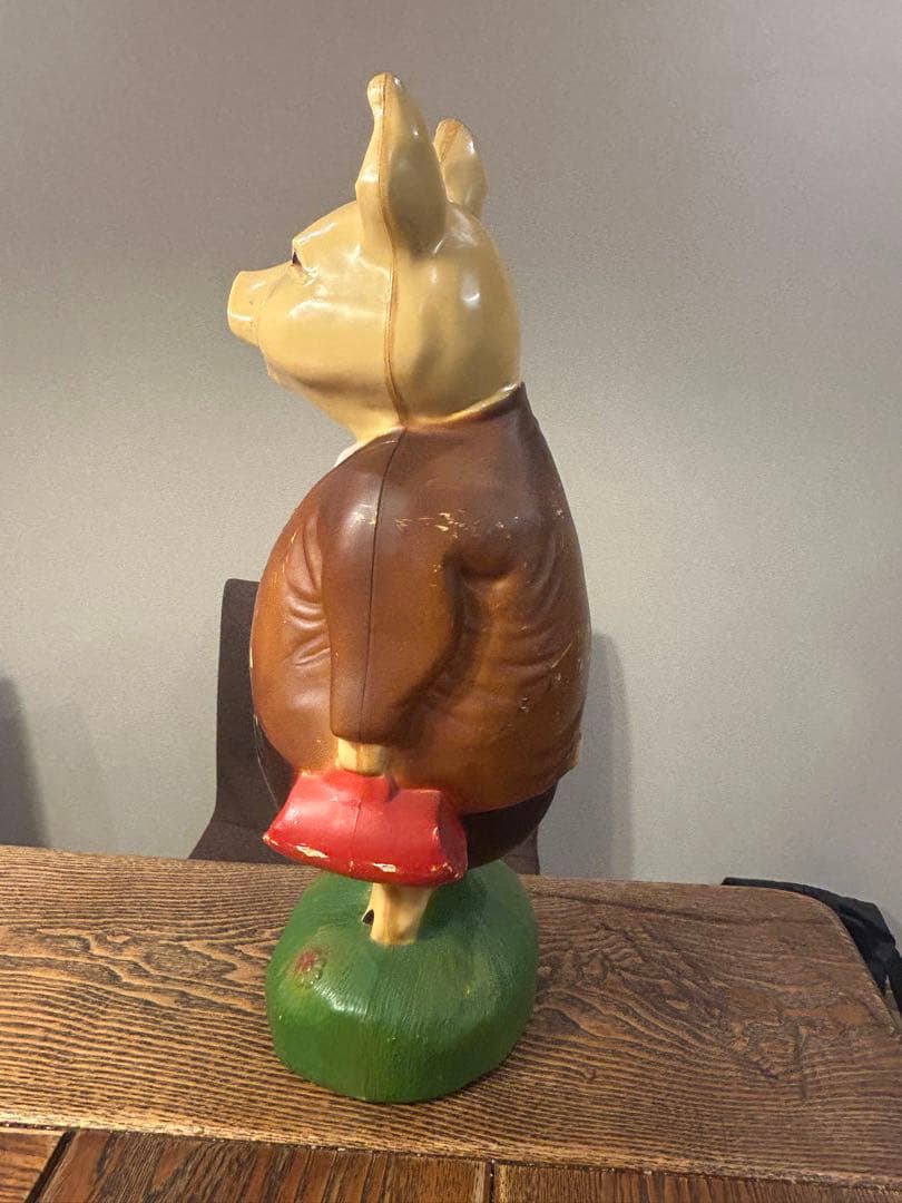 ピグリン•ブランド　ぶたの電気スタンド　ぶたの置物