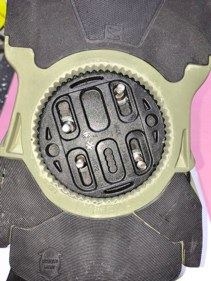 SALOMON サロモン DISTRICT ディストリクト Mサイズ