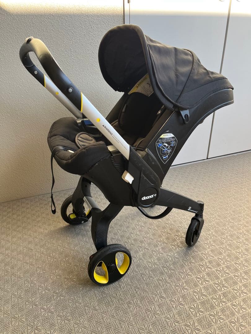 doona プラス➕ISOFIXベース➕他アクセサリー