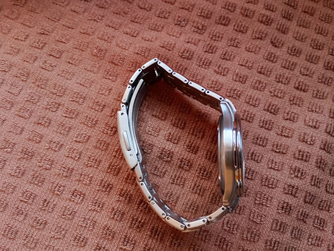 CITIZEN 電波ソーラー アテッサ　二次電池交換済