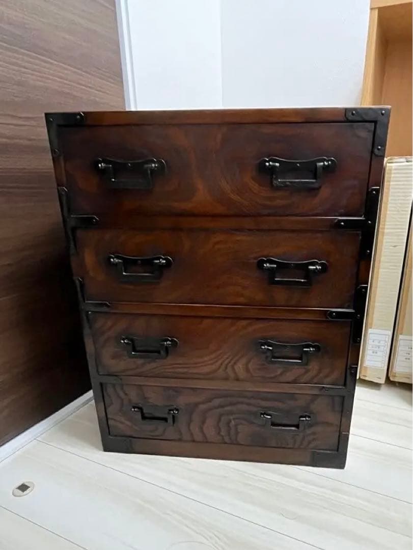 木製 4段箪笥 和箪笥　アンティーク　焦茶　民芸家具　和風