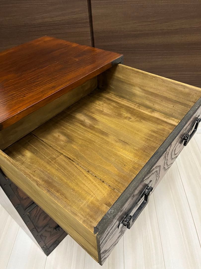 木製 4段箪笥 和箪笥　アンティーク　焦茶　民芸家具　和風