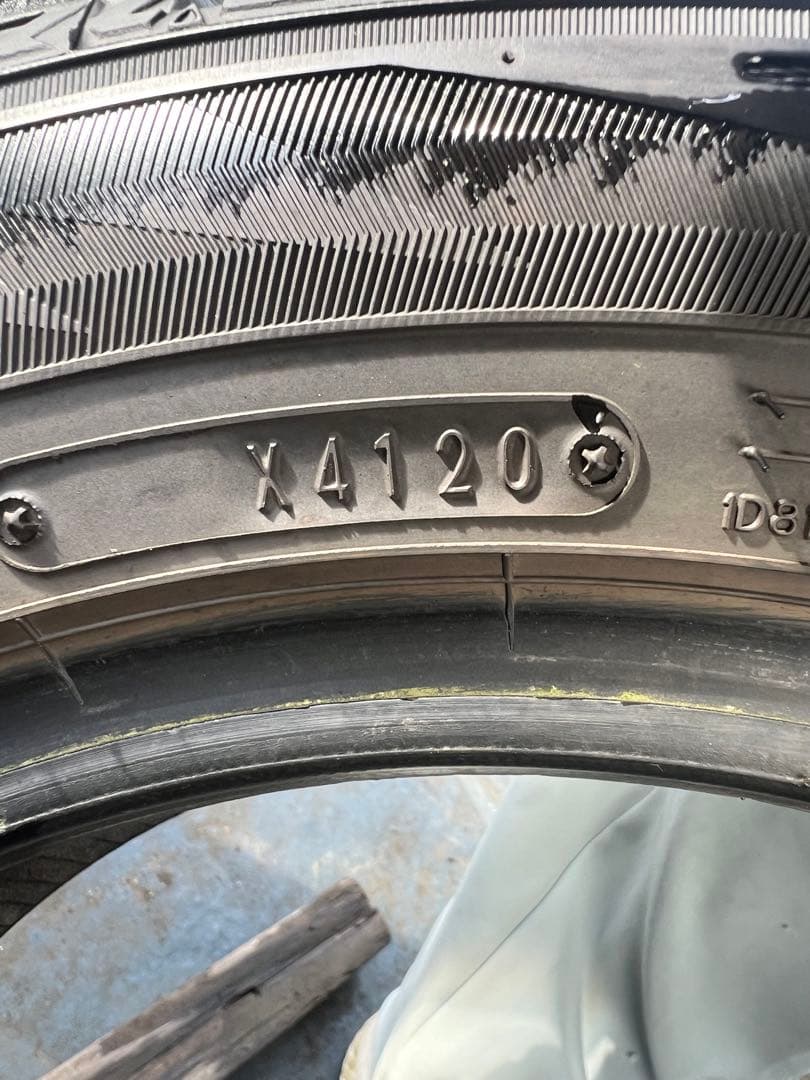 ダンロップスタッドレス155／65R14 75Q深溝
