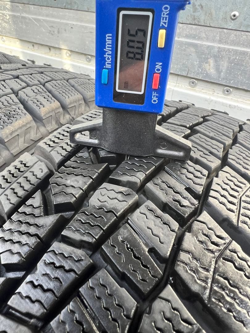 ダンロップスタッドレス155／65R14 75Q深溝