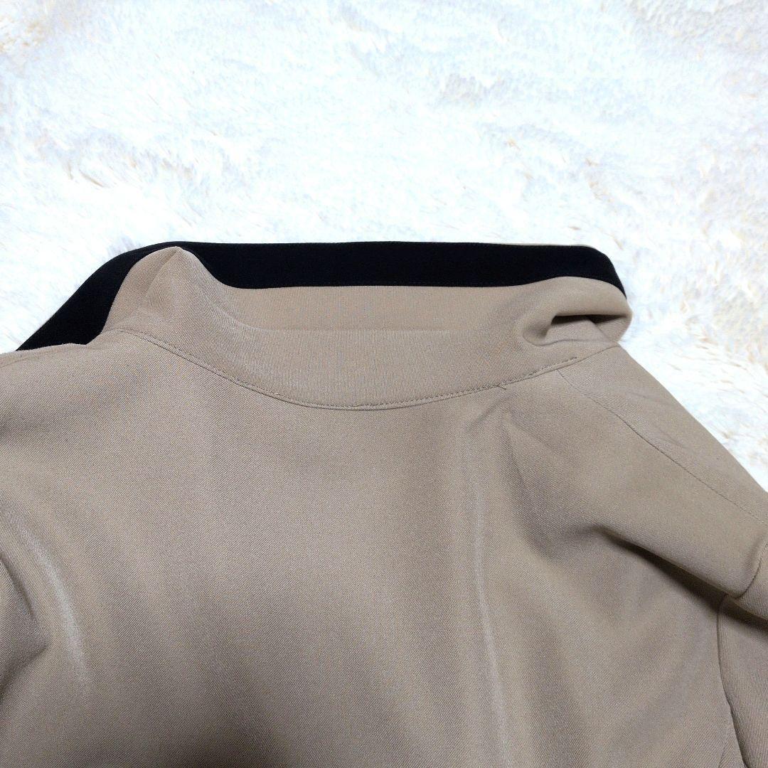 ジェンヌ　トレンチコート　秋　春　ベージュ　バイカラー