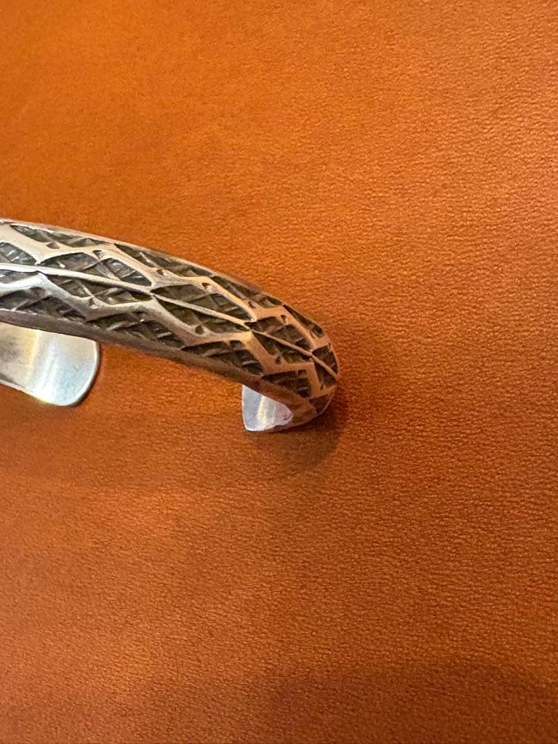 サンシャインリーブス バングル ブレスレット ナバホ族 インディアンジュエリー