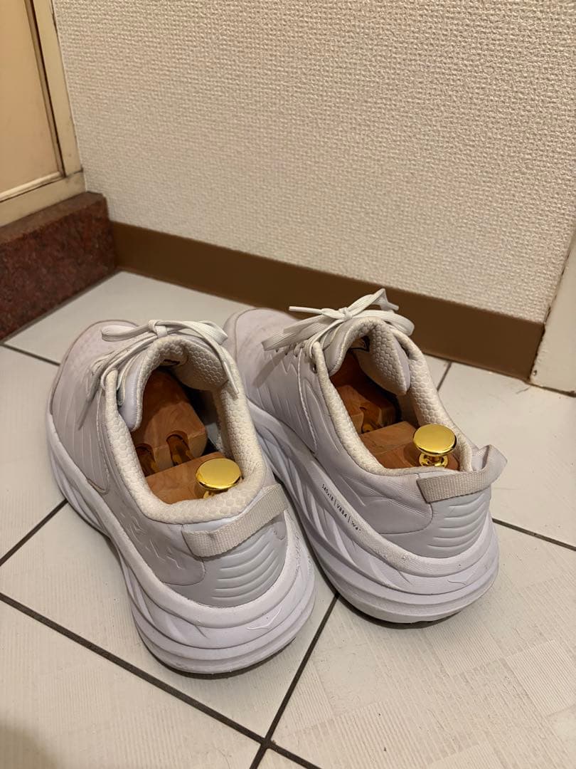 HOKA bondi sr ホワイト スニーカー