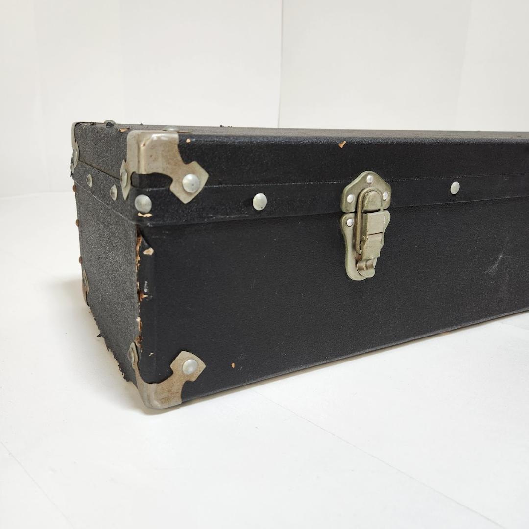 旗棒・旗用トランク・三脚　セット　黒塗千段巻棒・金ネジ式　中古品