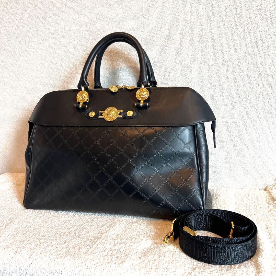 ヴェルサーチ　レザーボストンバッグ ゴールド　ベルト付き　レザー　ブラック