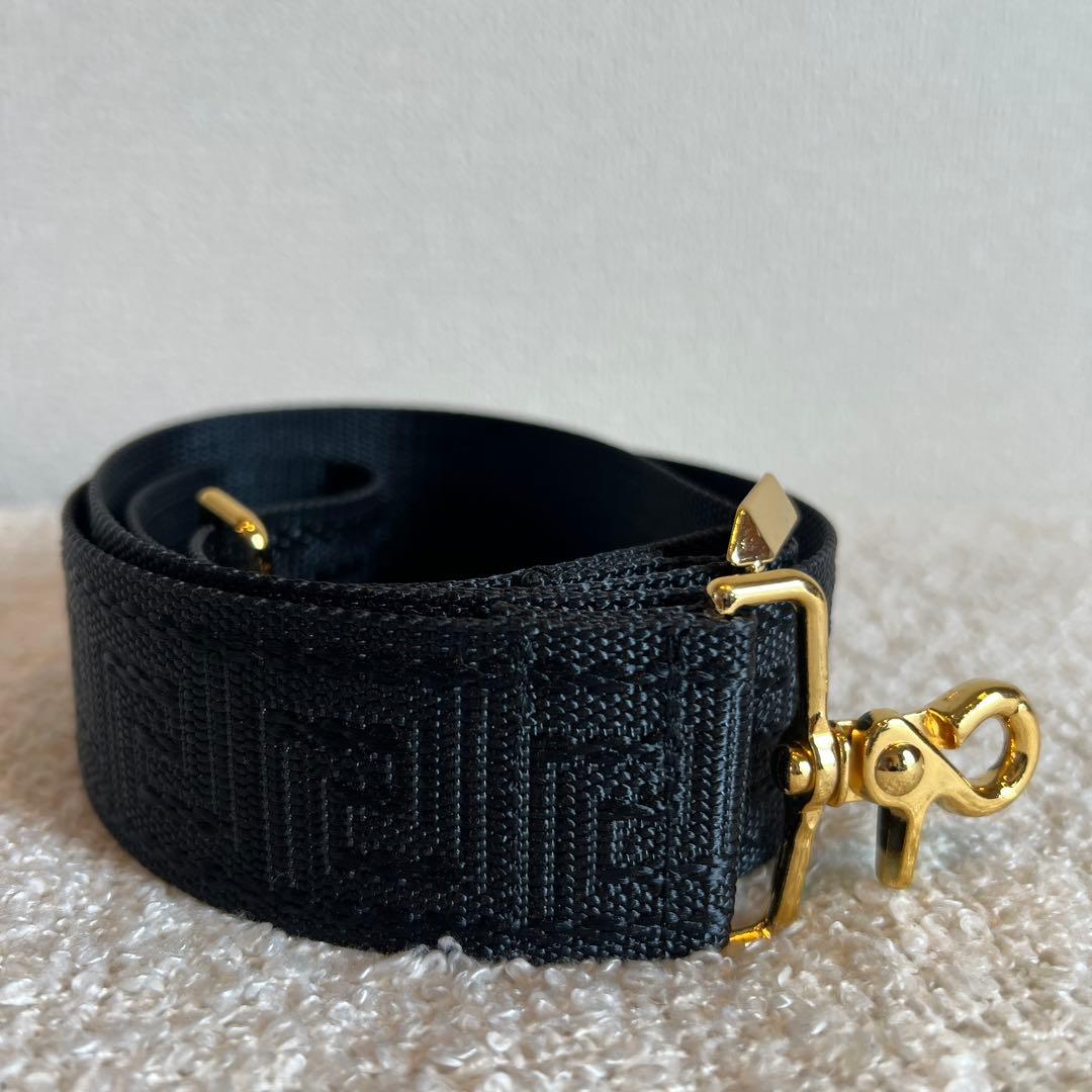 ヴェルサーチ　レザーボストンバッグ ゴールド　ベルト付き　レザー　ブラック