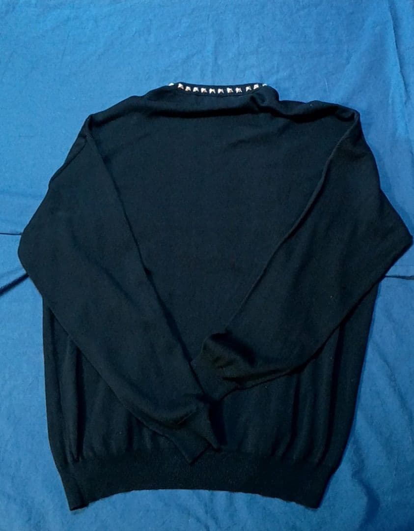 ク*ロ様 【オークションしています】新品スタッズ付き黒ニットカーディガン