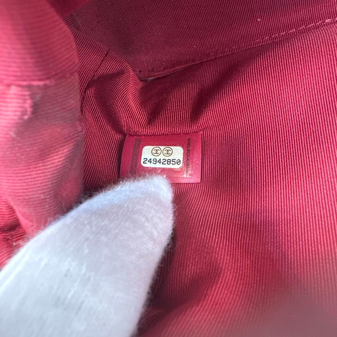 CHANEL マトラッセ　レザーポーチ　ブラック