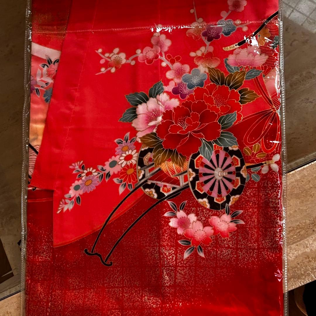 新品　正絹七五三用着物 ピンクと赤 花柄 身丈98cm お祝着物　日本製