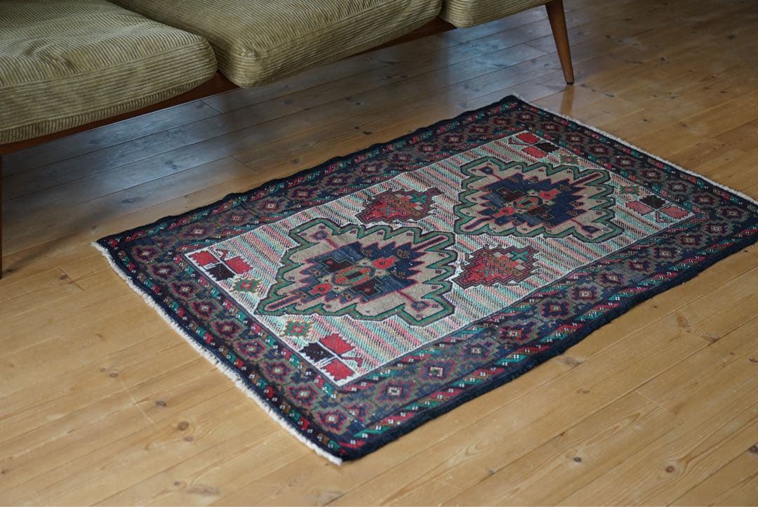 トライバルラグ　ペルシャ　絨毯　ビンテージ