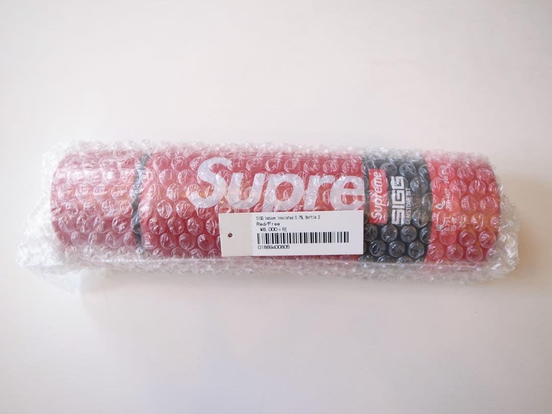 SUPREME SIGG VACUUM INSULATED BOTTLE 水筒