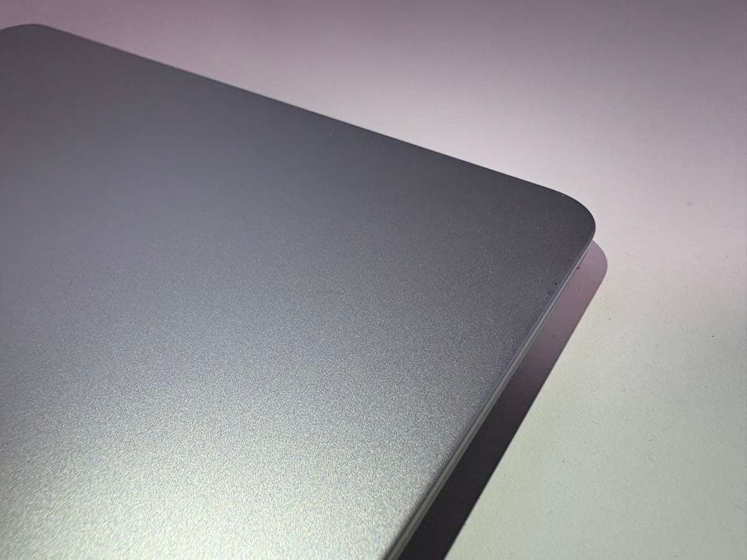 MacBookAir13インチ 24GB 512GB 25年9月購入 充放電3回