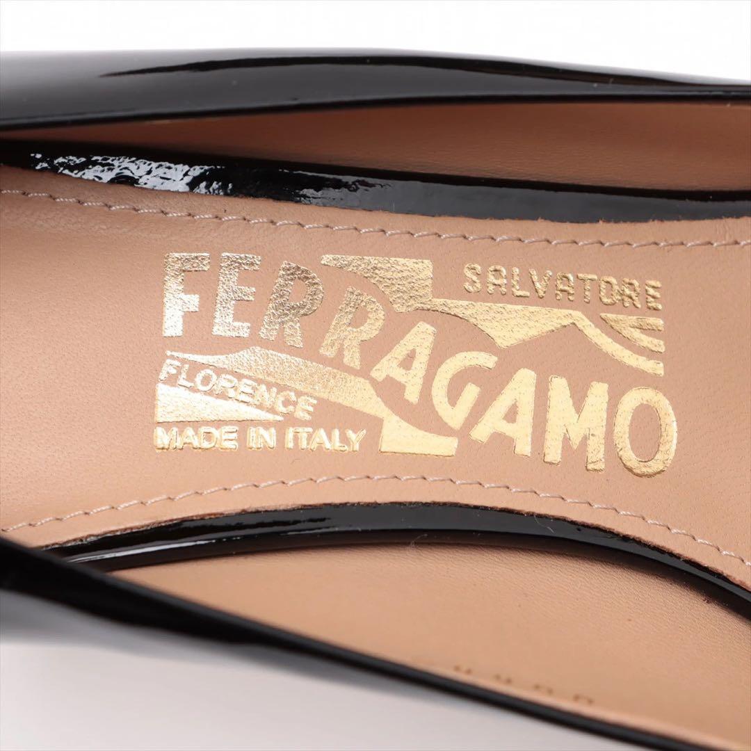 フェラガモいヴァラパテントレバーオープントゥパンプス22.5レディースブラック